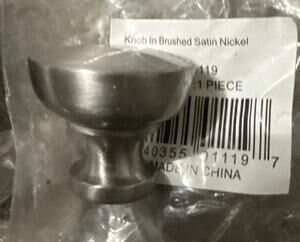 Top Knobs M1119 Bergen 1.25" Cabinet Knob Brushed Satin Nickel Asbury Round New